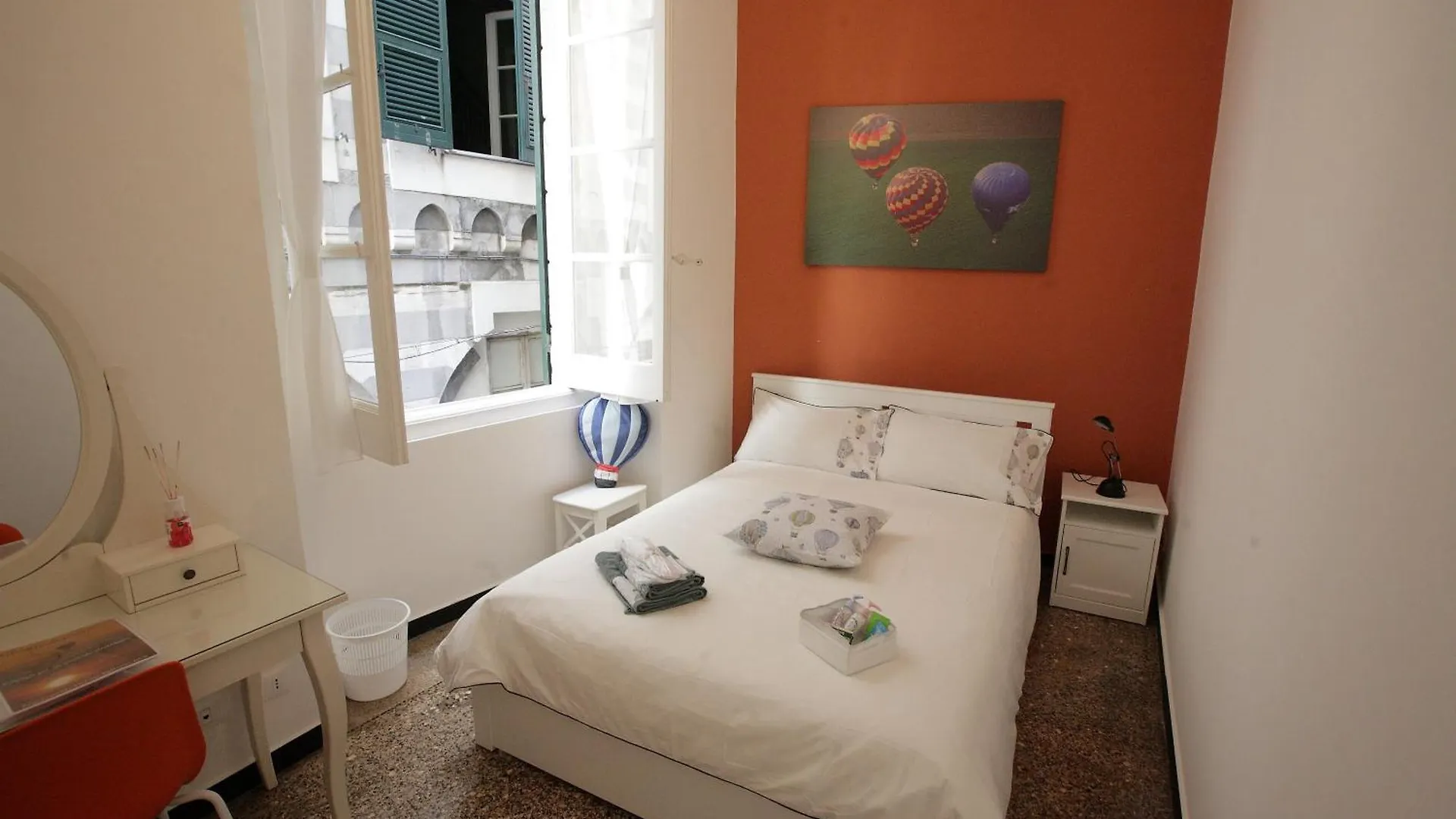 Hot Air Balloons B&B Genoa 0*,